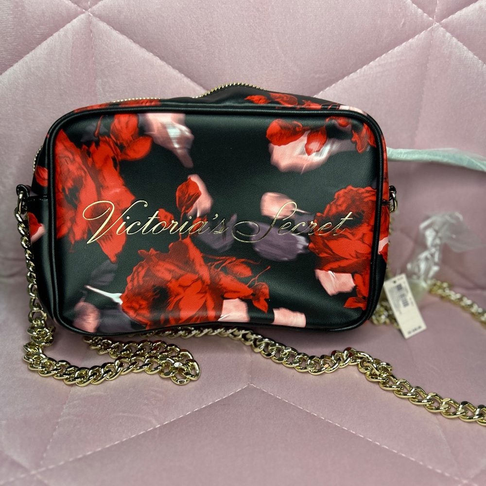 Victoria secret bag BRAND NEW WITH TAG STILL ON